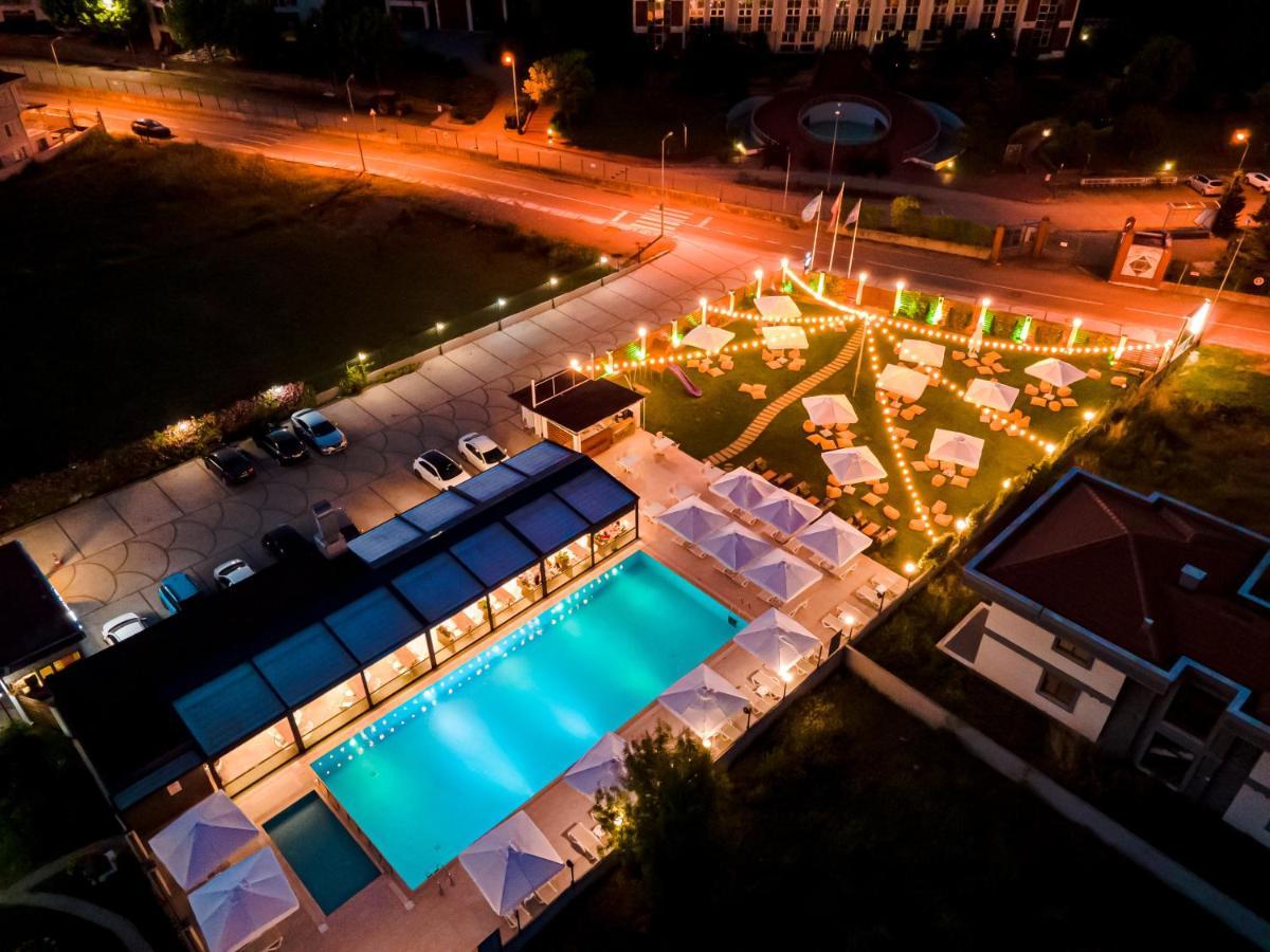 Ucar Royal Hotel Ve Konferans Salonu Ağva Exterior foto
